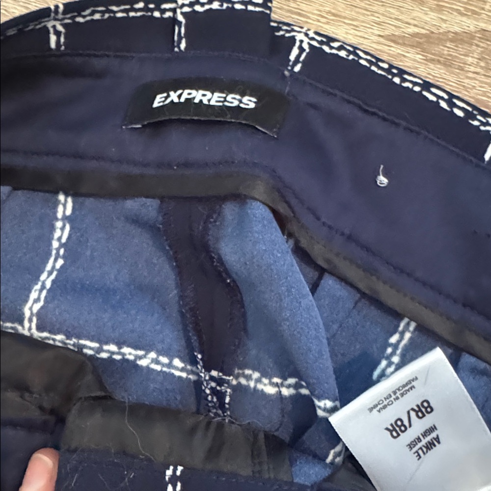 Express Pants - Picture 3 of 3